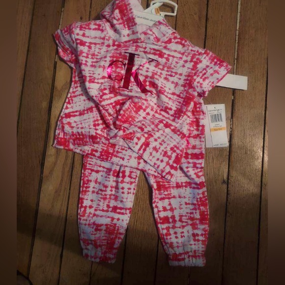 Infant Set -18 Months - Picture 1 of 1